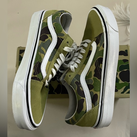 Pre- Owned Vans x Bape Sneakers Size 8M - Picture 2 of 7